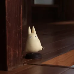 Statues|Maison Ghibli Statuette Totoro blanc sautant - Mon Voisin Totoro