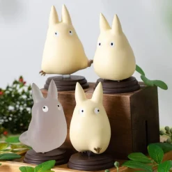 Statues|Maison Ghibli Statuette Totoro blanc sautant - Mon Voisin Totoro